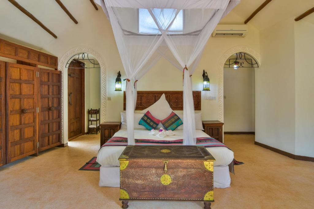 Kena Beach Hotel image #10