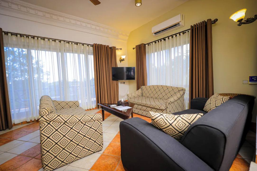 Colosseum Hotel image #8