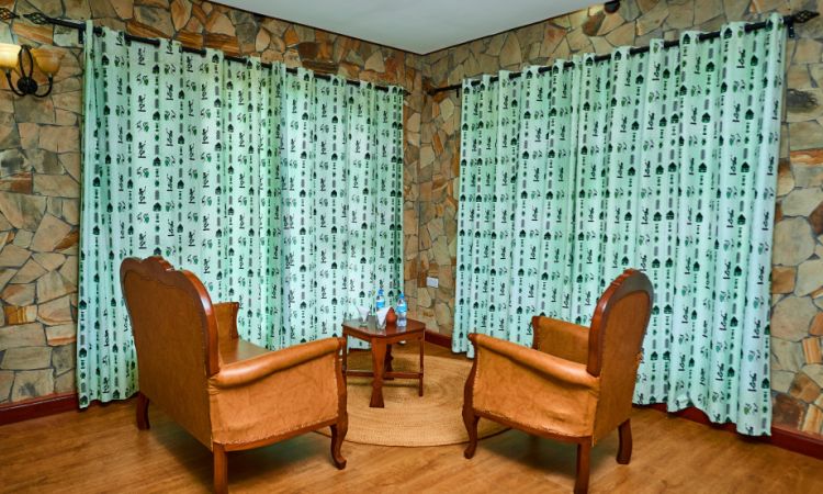 Enyati Lodge image #3