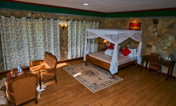 Enyati Lodge image #5