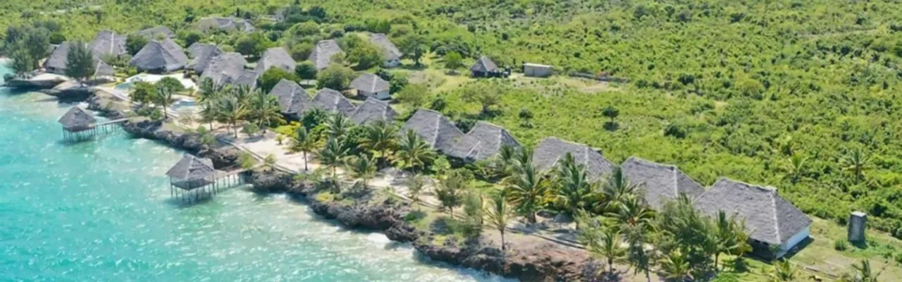 L Oasis Beach Hotel